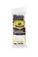 Granos de café expreso con chocolate amargo